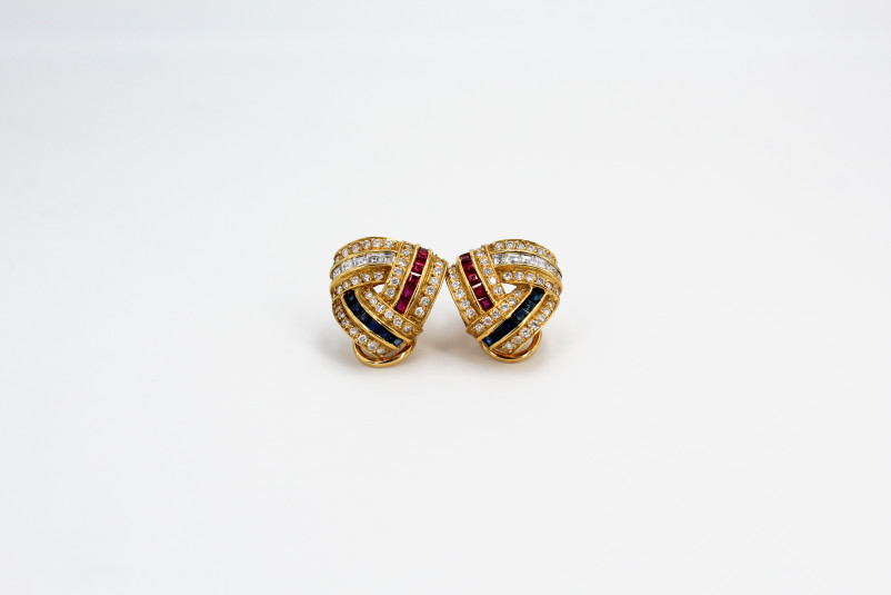 Pendiente de oro de 18k. de segunda mano. Joyería de ocasión | ROYALHYSTERIA