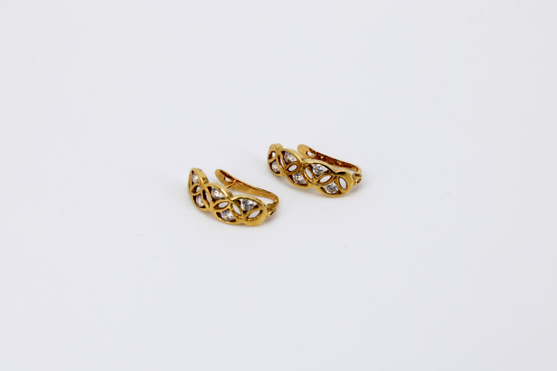 Pendiente de oro de 18k. de segunda mano. Joyería de ocasión | ROYALHYSTERIA