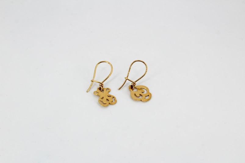 Pendiente de oro de 18k. de segunda mano. Joyería de ocasión | ROYALHYSTERIA
