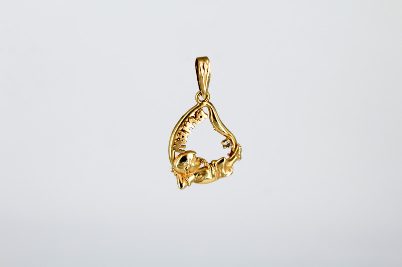 Colgante de oro de 18k. de segunda mano. Joyería de ocasión | ROYALHYSTERIA