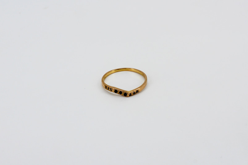 Anillo de oro de 18k. de segunda mano. Joyería de ocasión | ROYALHYSTERIA