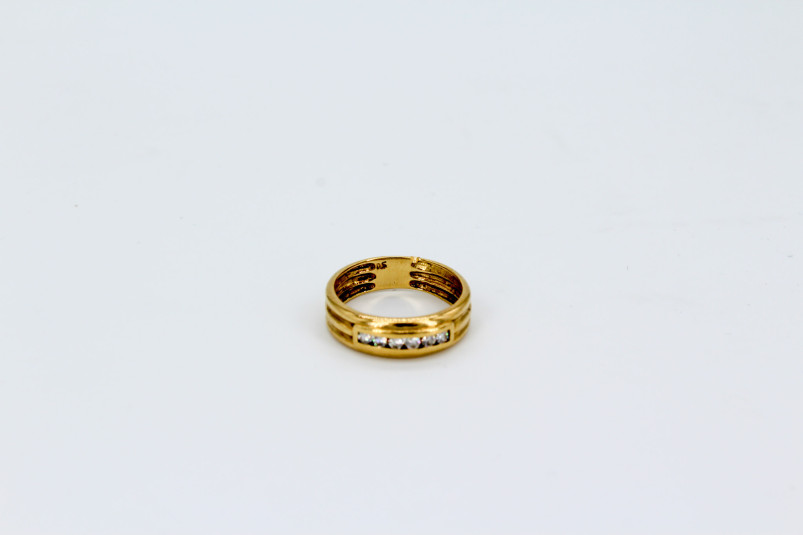 Anillo de oro de 18k. de segunda mano. Joyería de ocasión | ROYALHYSTERIA