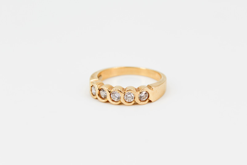 Anillo de oro de 18k. de segunda mano. Joyería de ocasión | ROYALHYSTERIA
