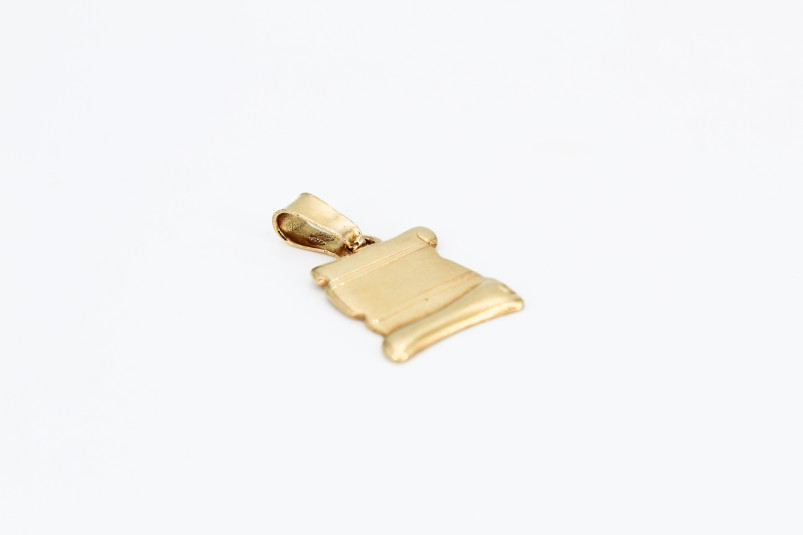 Colgante de oro de 18k. de segunda mano. Joyería de ocasión | ROYALHYSTERIA