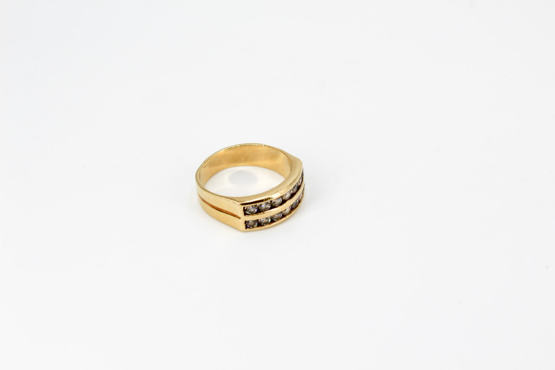 Anillo de oro de 18k. de segunda mano. Joyería de ocasión | ROYALHYSTERIA
