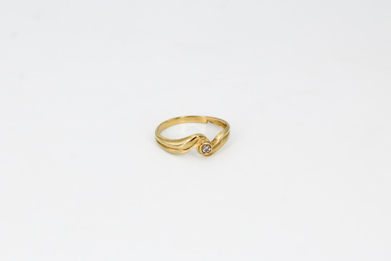 Solitario de oro de 18k. de segunda mano. Joyería de ocasión | ROYALHYSTERIA