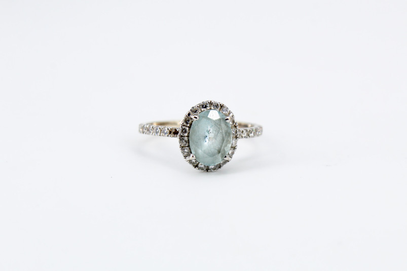 Solitario de oro blanco de 18k. de segunda mano. Joyería de ocasión | ROYALHYSTERIA