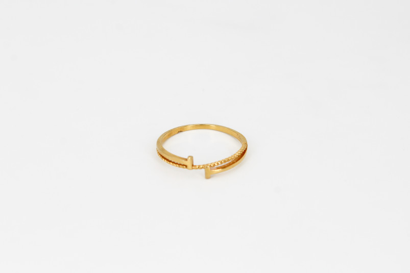 Anillo de oro de 18k. de segunda mano. Joyería de ocasión | ROYALHYSTERIA