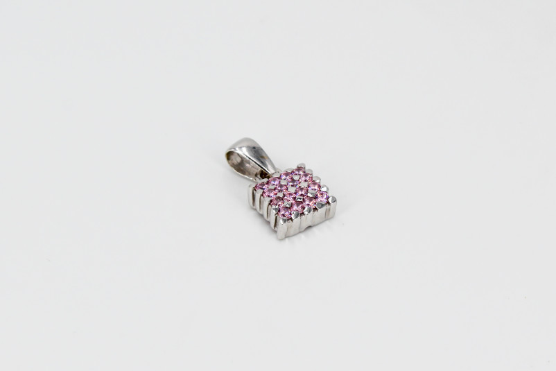 Colgante de oro blanco de 18k. de segunda mano. Joyería de ocasión | ROYALHYSTERIA