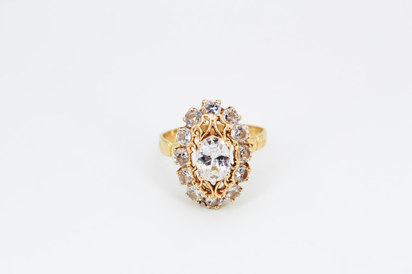 Anillo de oro de 18k. de segunda mano. Joyería de ocasión | ROYALHYSTERIA
