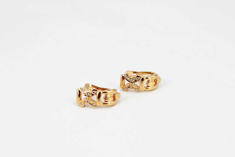 Pendiente de oro de 18k. de segunda mano. Joyería de ocasión | ROYALHYSTERIA