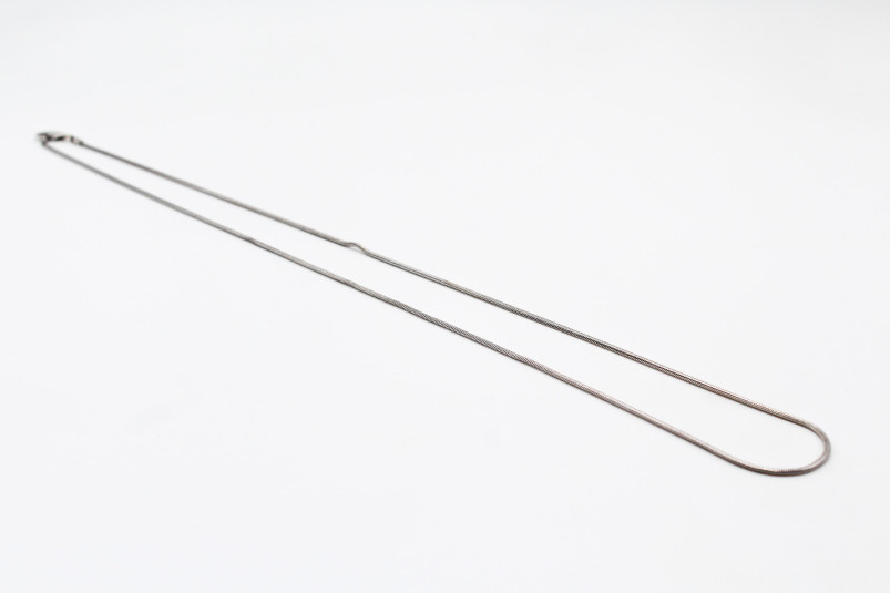 Cadena de oro blanco de 18k. de segunda mano. Joyería de ocasión | ROYALHYSTERIA