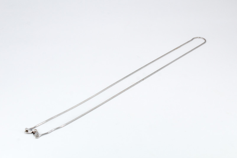 Cadena de oro blanco de 18k. de segunda mano. Joyería de ocasión | ROYALHYSTERIA