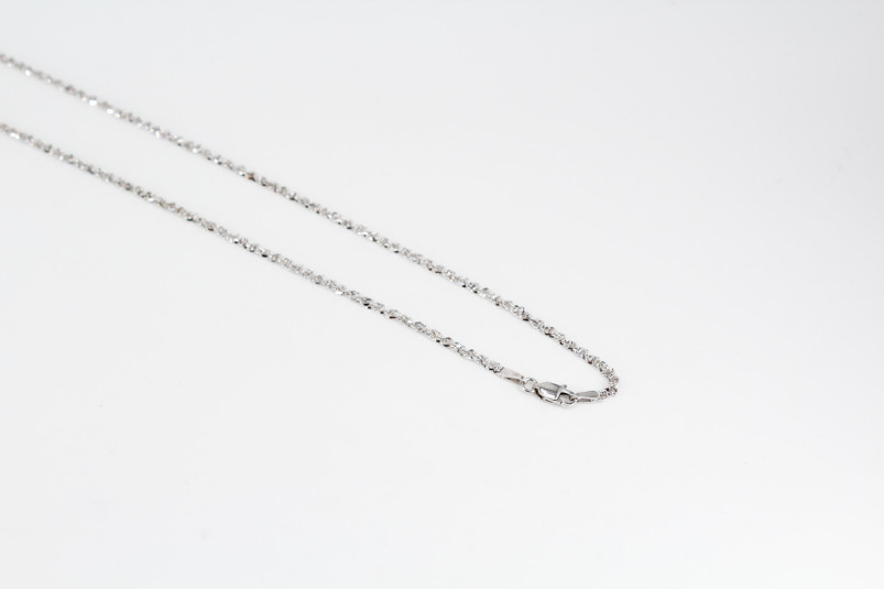 Cadena de oro blanco de 18k. de segunda mano. Joyería de ocasión | ROYALHYSTERIA