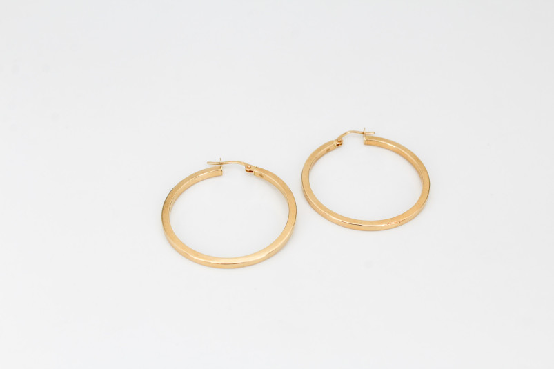 Aro de oro de 18k. de segunda mano. Joyería de ocasión | ROYALHYSTERIA