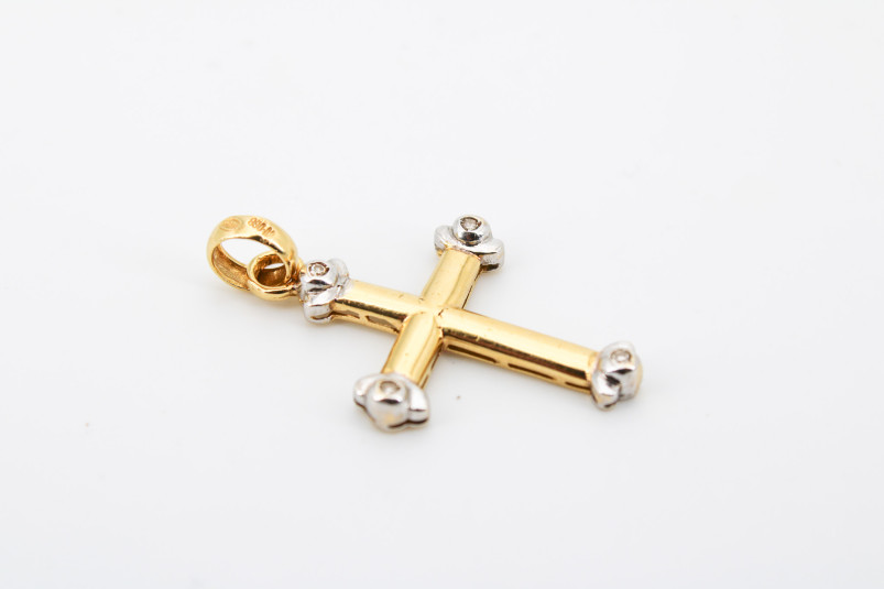 Cruz de oro combinado de 18k. de segunda mano. Joyería de ocasión | ROYALHYSTERIA