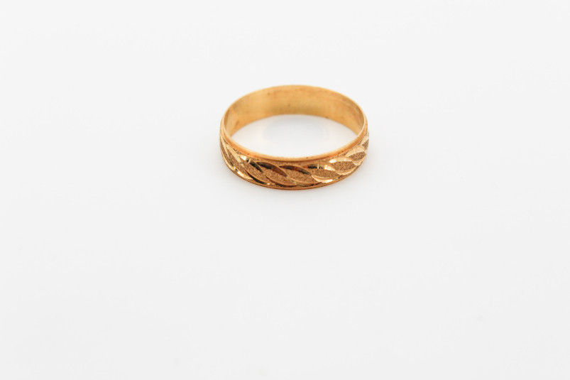 Alianza de oro de 18k. de segunda mano. Joyería de ocasión | ROYALHYSTERIA
