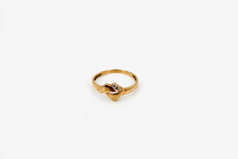 Anillo de oro de 18k. de segunda mano. Joyería de ocasión | ROYALHYSTERIA