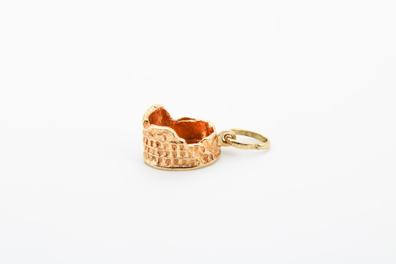 Colgante de oro de 18k. de segunda mano. Joyería de ocasión | ROYALHYSTERIA