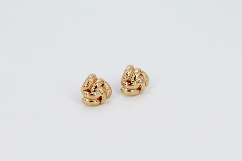 Pendiente de oro de 18k. de segunda mano. Joyería de ocasión | ROYALHYSTERIA