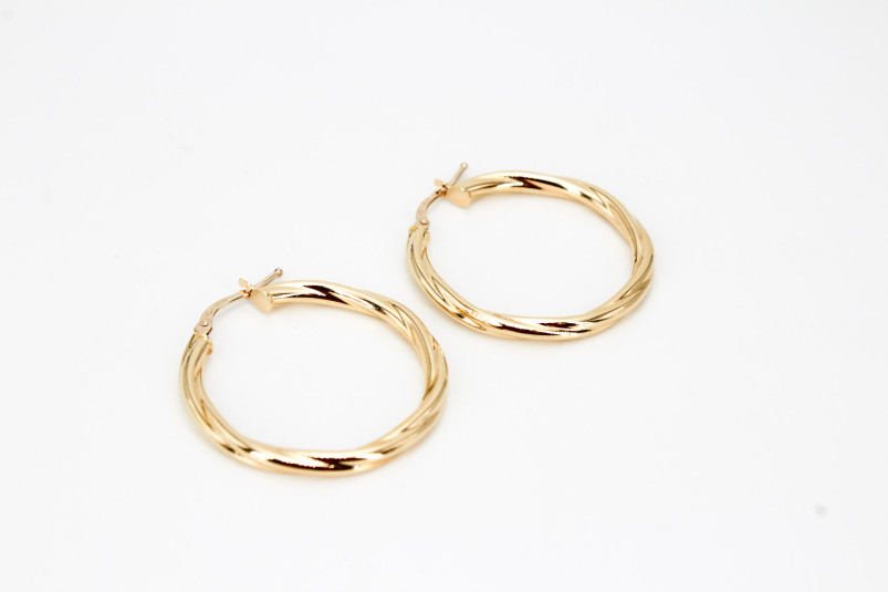 Aro de oro de 18k. de segunda mano. Joyería de ocasión | ROYALHYSTERIA