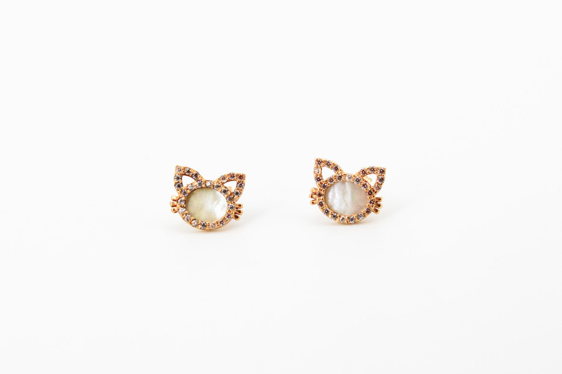Pendiente de oro de 18k. de segunda mano. Joyería de ocasión | ROYALHYSTERIA