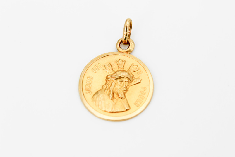 Medalla de oro de 18k. de segunda mano. Joyería de ocasión | ROYALHYSTERIA