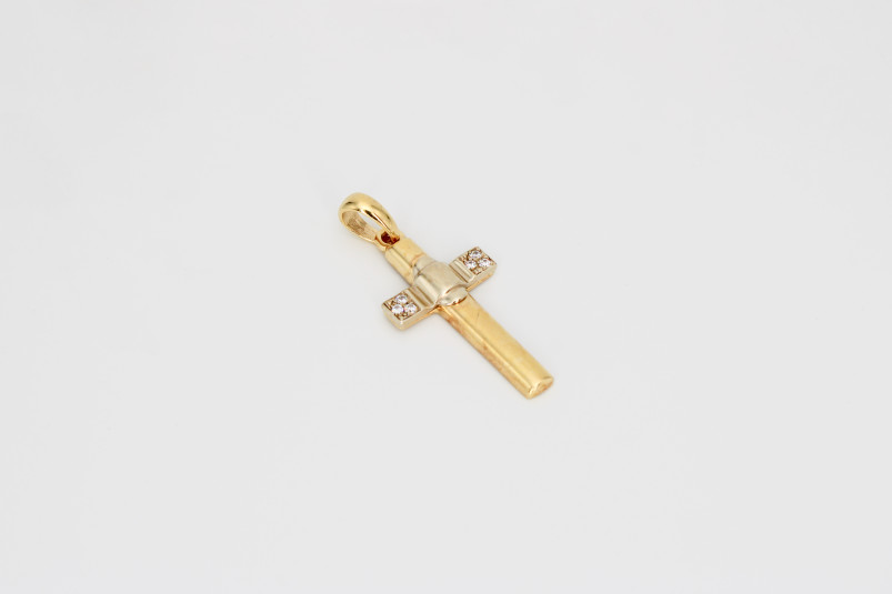 Cruz de oro de 18k. de segunda mano. Joyería de ocasión | ROYALHYSTERIA