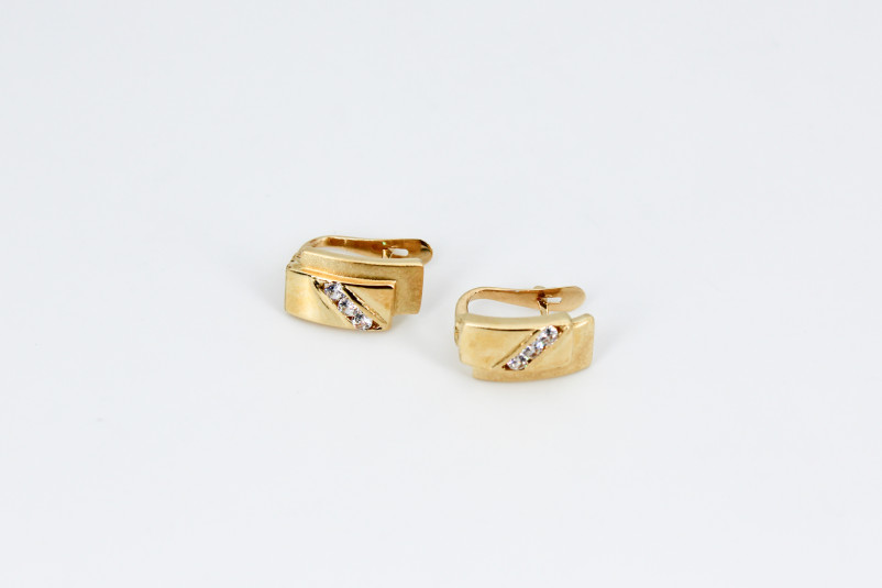 Pendiente de oro de 18k. de segunda mano. Joyería de ocasión | ROYALHYSTERIA