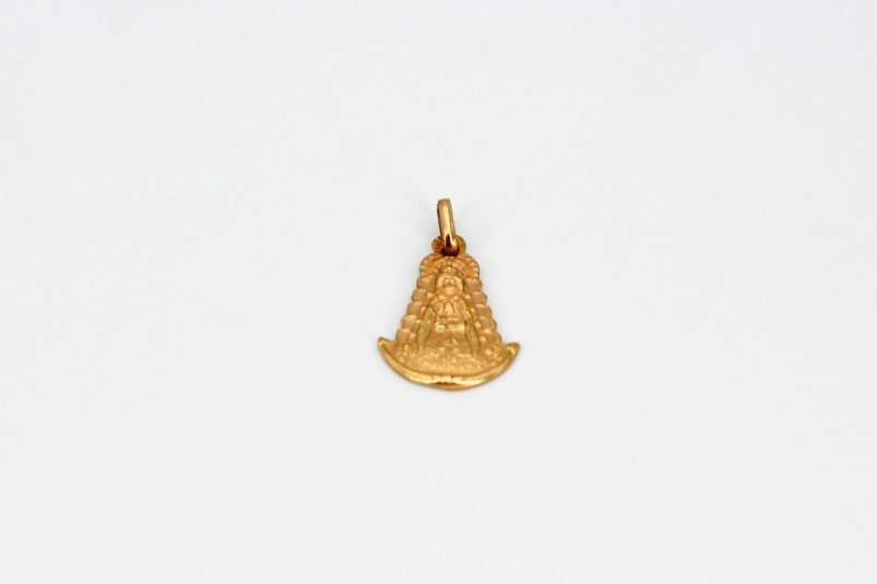 Colgante de oro de 18k. de segunda mano. Joyería de ocasión | ROYALHYSTERIA