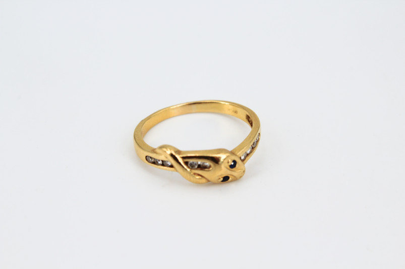 Anillo de oro de 18k. de segunda mano. Joyería de ocasión | ROYALHYSTERIA