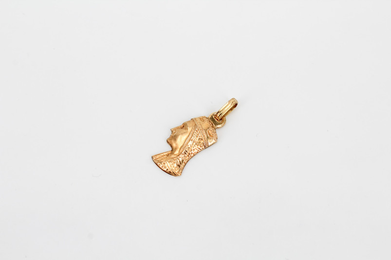 Colgante de oro de 18k. de segunda mano. Joyería de ocasión | ROYALHYSTERIA