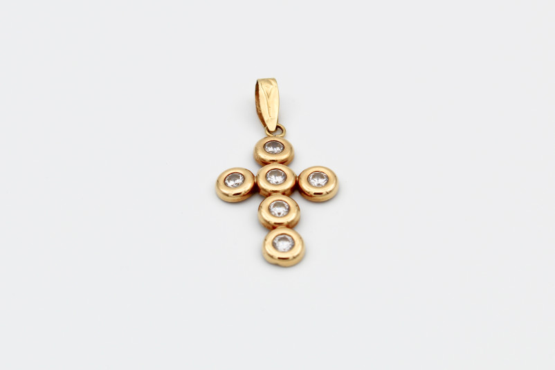 Cruz de oro de 18k. de segunda mano. Joyería de ocasión | ROYALHYSTERIA