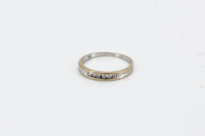 Anillo de oro blanco de 18k. de segunda mano. Joyería de ocasión | ROYALHYSTERIA