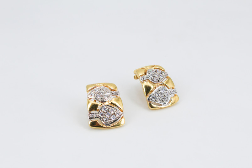 Pendiente de oro de 18k. de segunda mano. Joyería de ocasión | ROYALHYSTERIA