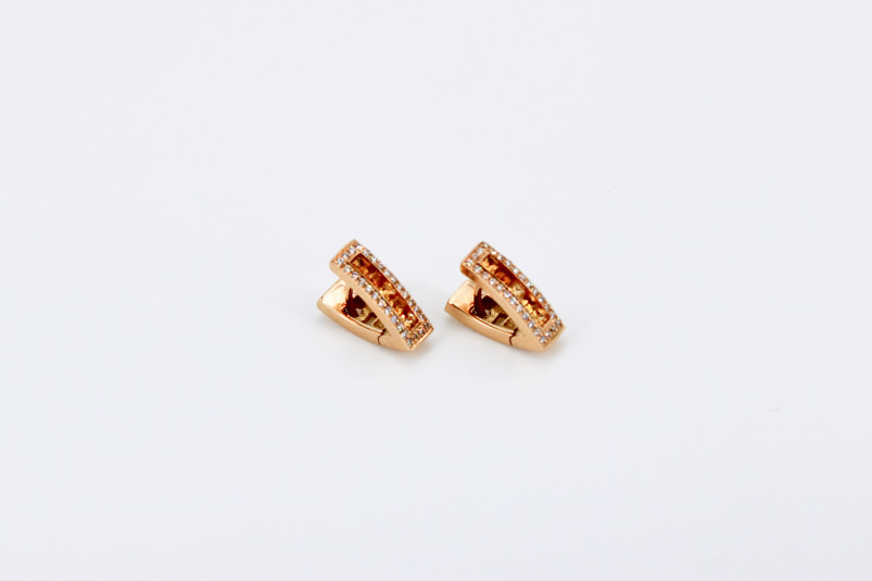 Pendiente de oro de 18k. de segunda mano. Joyería de ocasión | ROYALHYSTERIA