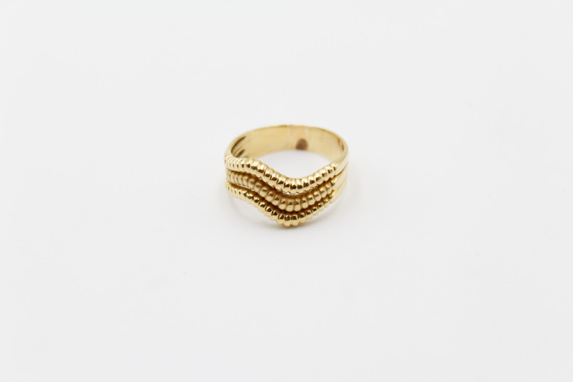 Anillo de oro de 18k. de segunda mano. Joyería de ocasión | ROYALHYSTERIA