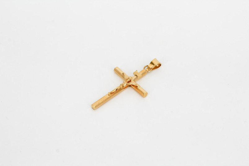 Cruz de oro de 18k. de segunda mano. Joyería de ocasión | ROYALHYSTERIA