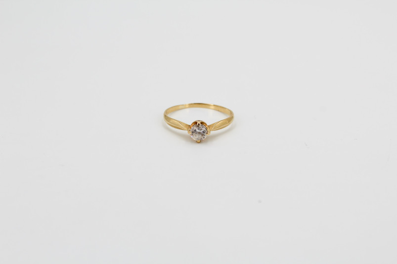Solitario de oro de 18k. de segunda mano. Joyería de ocasión | ROYALHYSTERIA
