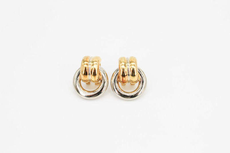 Pendiente de oro combinado de 18k. de segunda mano. Joyería de ocasión | ROYALHYSTERIA
