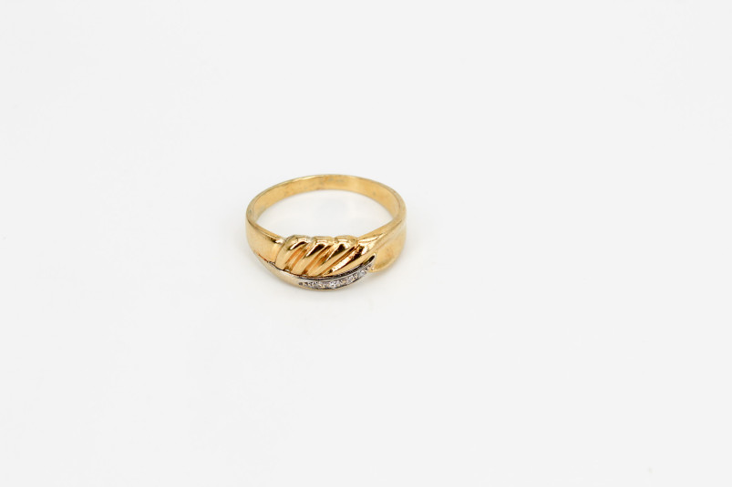 Anillo de oro de 18k. de segunda mano. Joyería de ocasión | ROYALHYSTERIA
