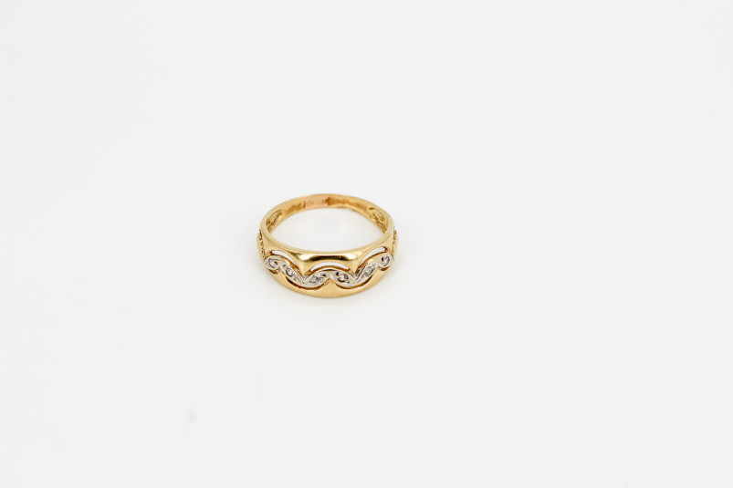 Anillo de oro combinado de 18k. de segunda mano. Joyería de ocasión | ROYALHYSTERIA