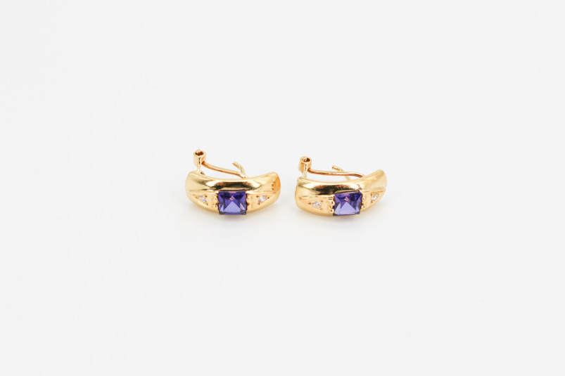 Pendiente de oro de 18k. de segunda mano. Joyería de ocasión | ROYALHYSTERIA