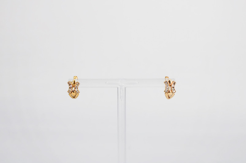 Pendiente de oro de 18k. de segunda mano. Joyería de ocasión | ROYALHYSTERIA