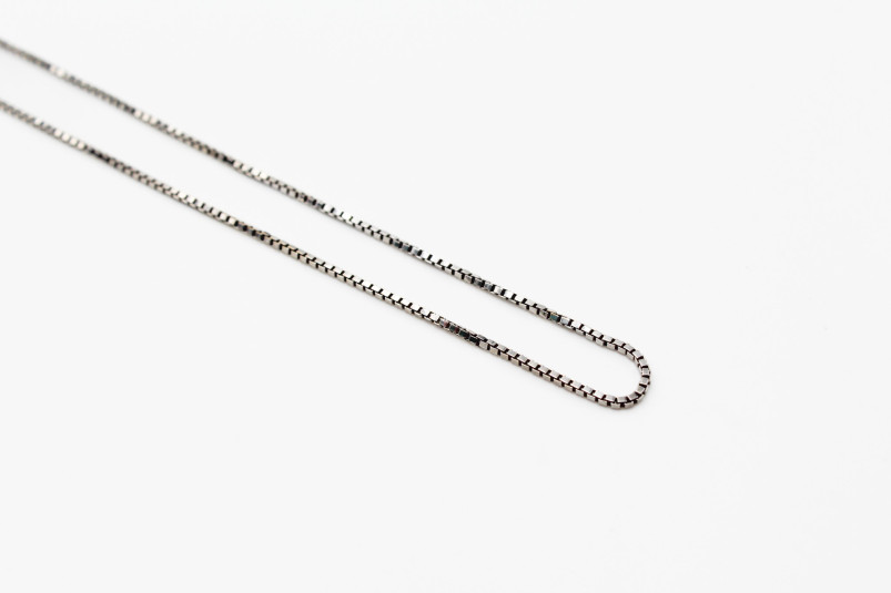 Cadena de oro blanco de 18k. de segunda mano. Joyería de ocasión | ROYALHYSTERIA