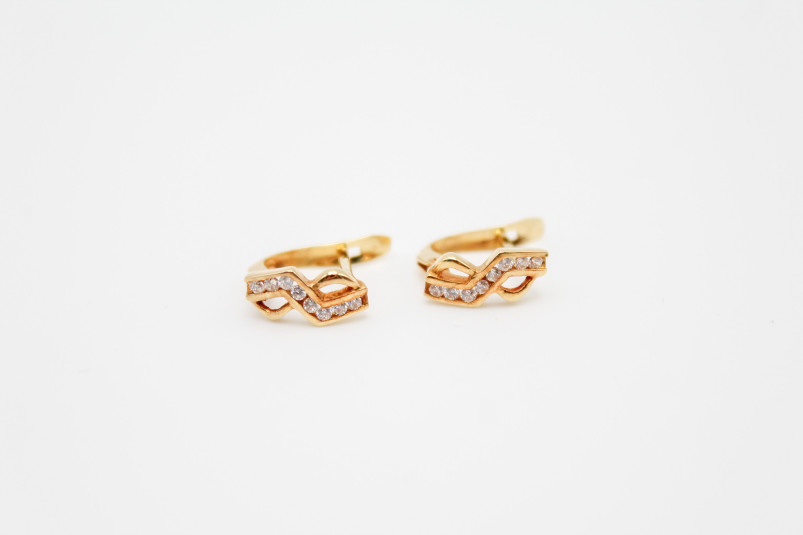 Pendiente de oro de 18k. de segunda mano. Joyería de ocasión | ROYALHYSTERIA