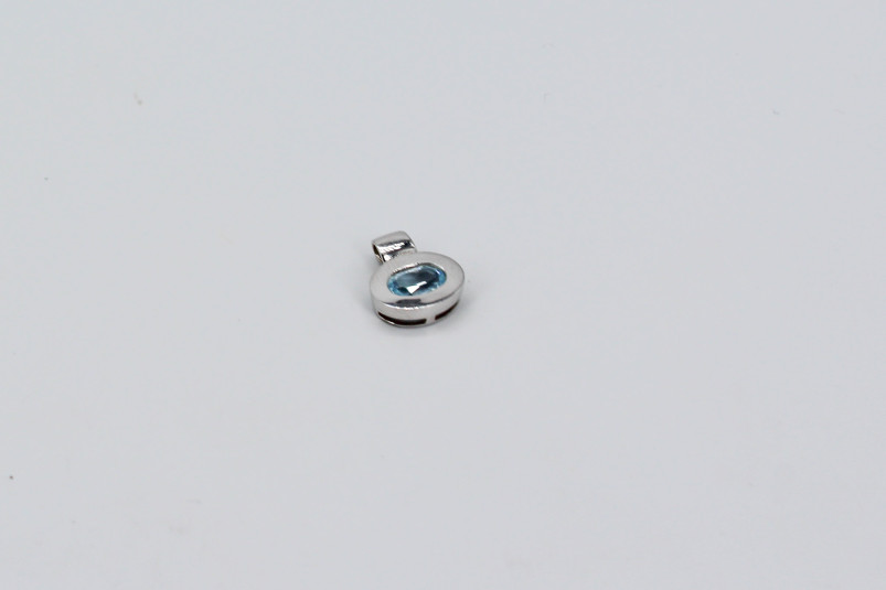 Colgante de oro blanco de 18k. de segunda mano. Joyería de ocasión | ROYALHYSTERIA