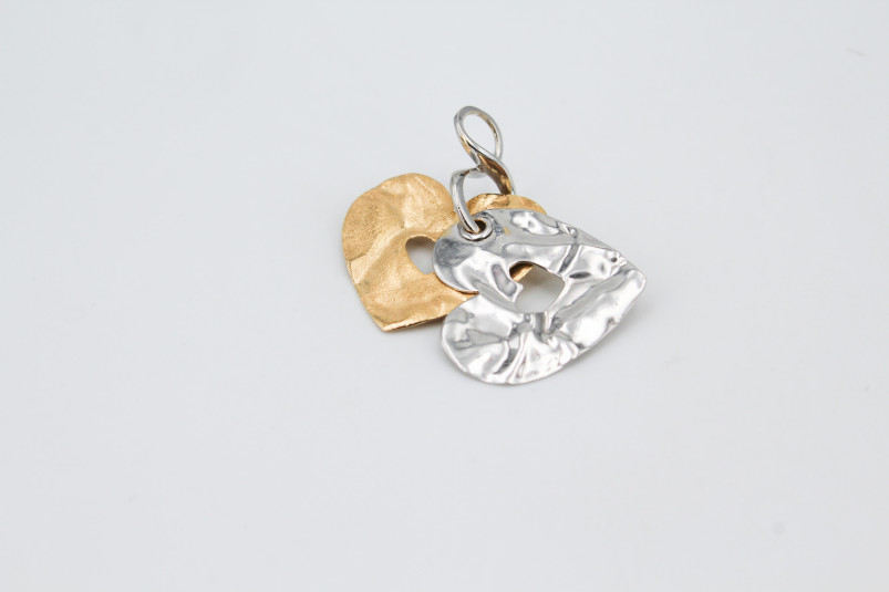 Colgante de oro combinado de 18k. de segunda mano. Joyería de ocasión | ROYALHYSTERIA