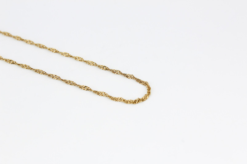 Gargantilla de oro de 18k. de segunda mano. Joyería de ocasión | ROYALHYSTERIA