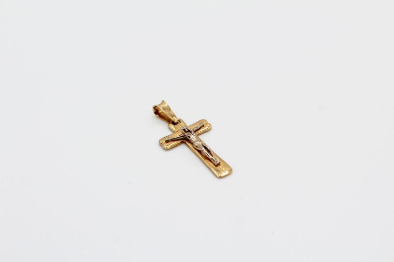 Cruz de oro combinado de 18k. de segunda mano. Joyería de ocasión | ROYALHYSTERIA